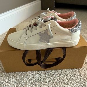 Vintage havana wore once size 6.5!!